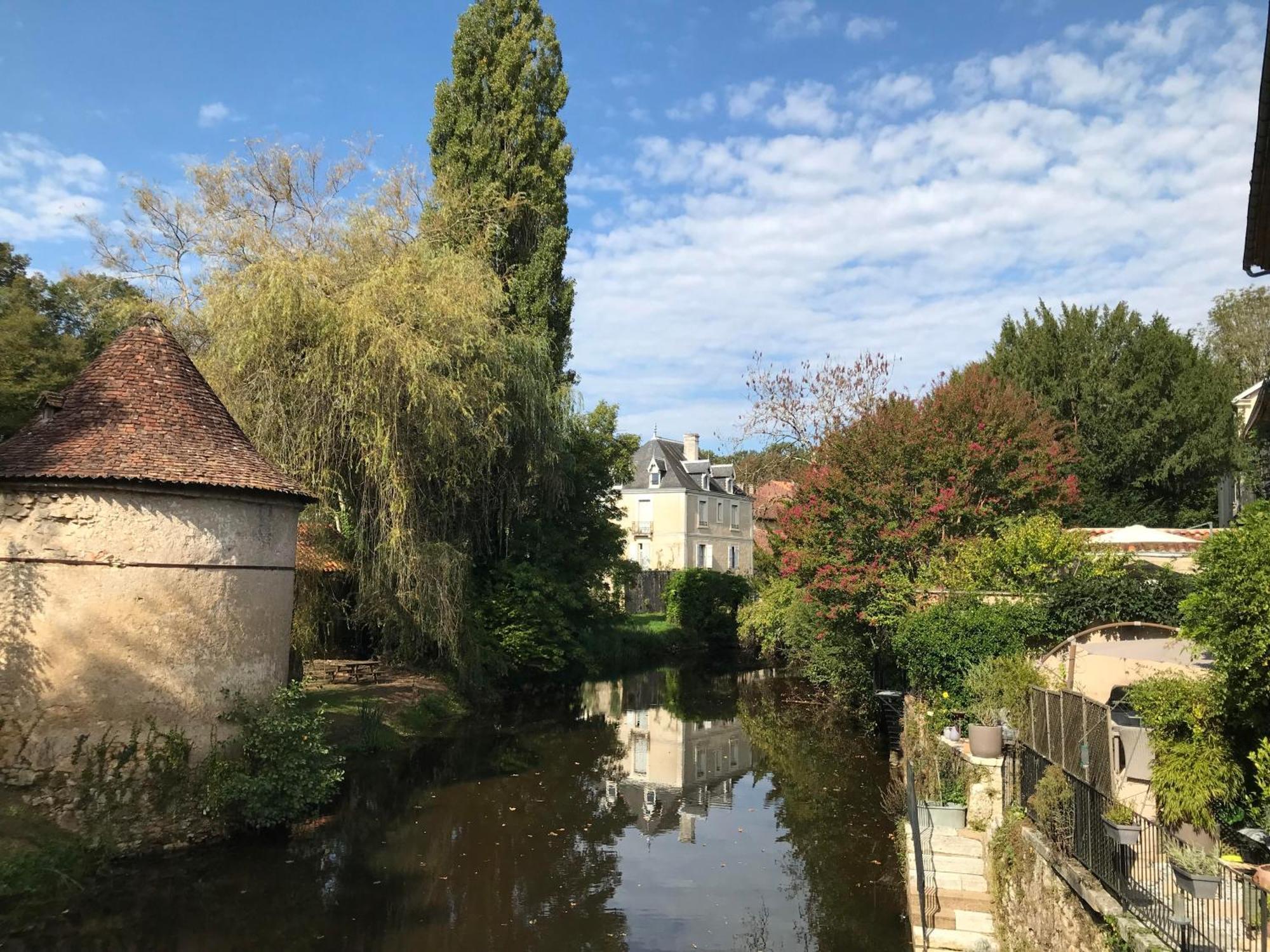 Lapartment Du Perigord Javerlhac-et-la-Chapelle-Saint-Robert المظهر الخارجي الصورة